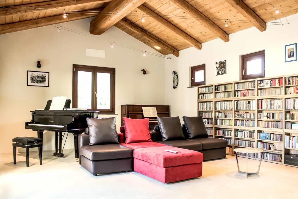 Le Stanze Della Musica Ξενοδοχείο Borgomale Εξωτερικό φωτογραφία